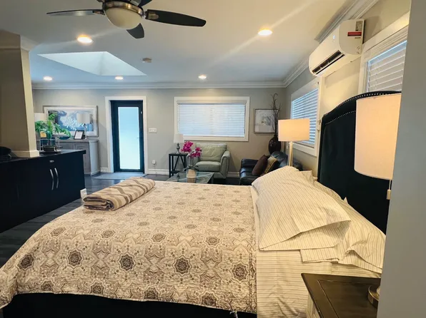 2120 NW 28th Ter, Fort Lauderdale, FL 33311