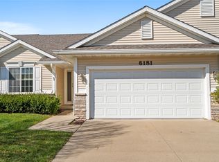 6181 Pinewood Ct, Johnston, IA 50131