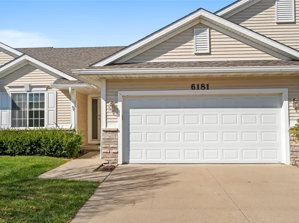 6181 Pinewood Ct, Johnston, IA 50131