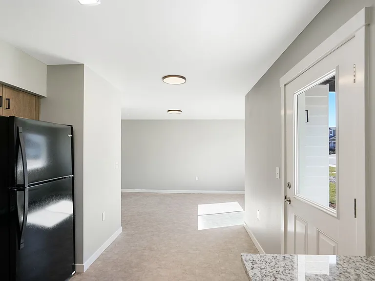 354 S 8th St #13 — Photo 1