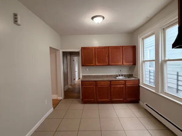 46-48 Underwood St #1A, Newark, NJ 07102