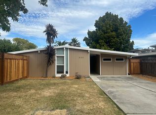 990 Amarillo Ave, Palo Alto, CA 94303