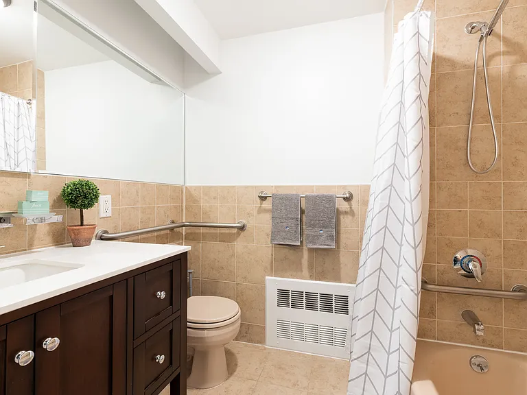 209 W 121st St #1 — Photo 30
