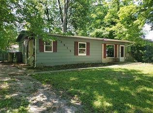 2813 Greenbelt Dr, Lansing, MI 48911