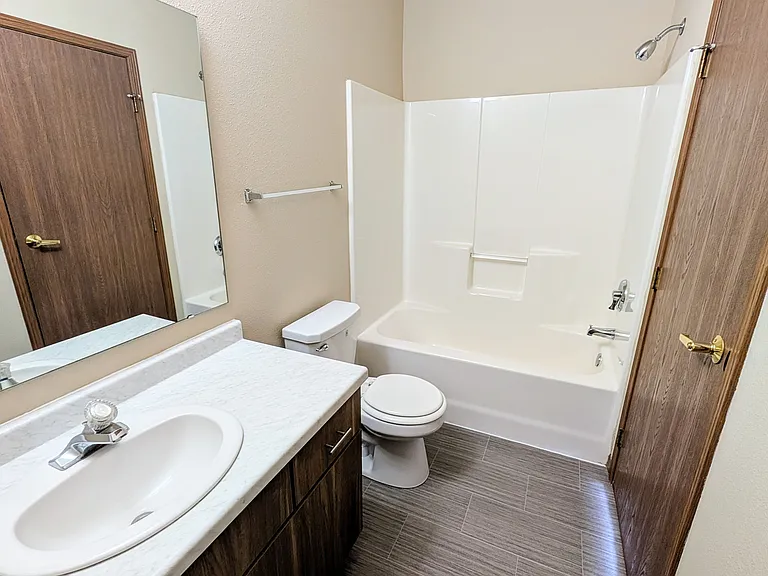 Amber Crossing Apartments — Photo 18