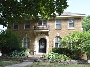 7026 Grand Pkwy, Wauwatosa, WI 53213