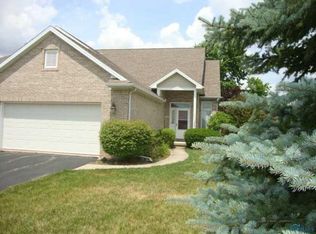 8352 Meghan Dr, Sylvania, OH 43560