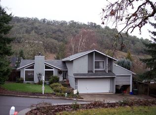 605 NW Woodwillow Dr, Roseburg, OR