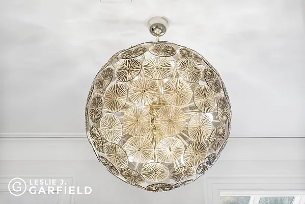 Sold by Leslie J. Garfield | media 9