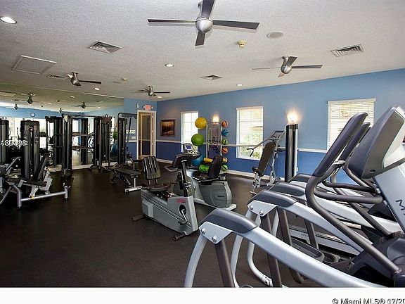 3rd image of 140 SW 117th Ave #4208