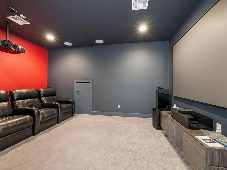 3304 Belted Galloway St — Photo 34