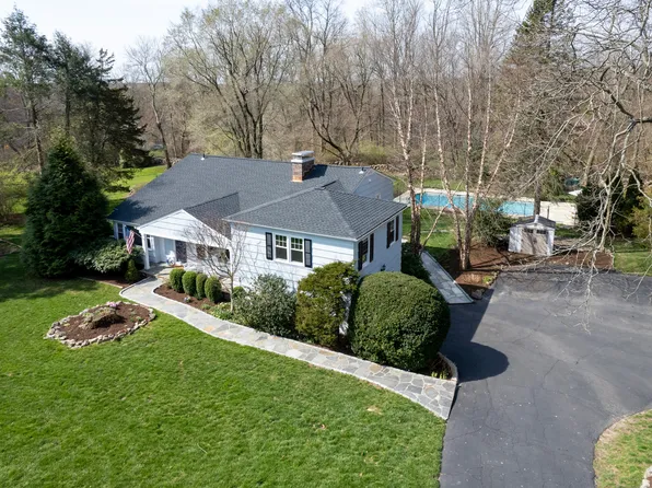 73 Heather Lane, Wilton, CT 06897