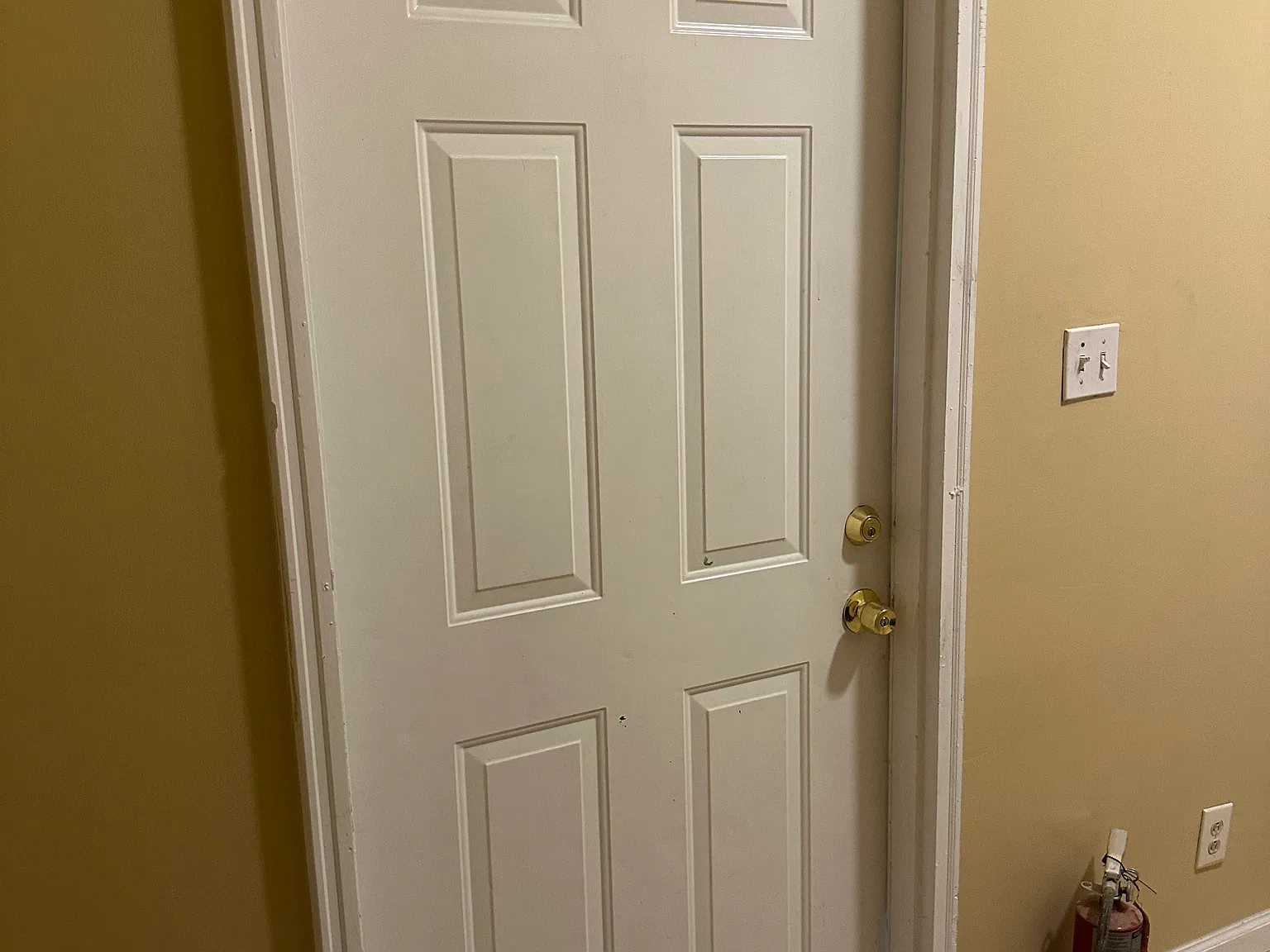 2 bed, $1,200 — Photo 2