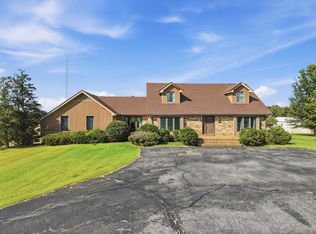 9118 Clay Co Hwy, Moss, TN 38575