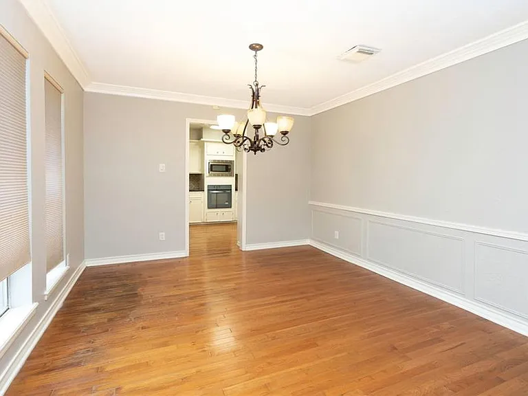 8323 Forest Ridge Rd — Photo 8