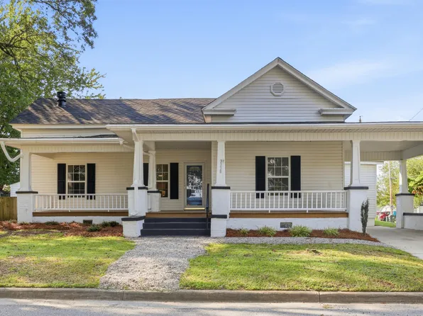 3338 N Barrett Street, Farmville, NC 27828