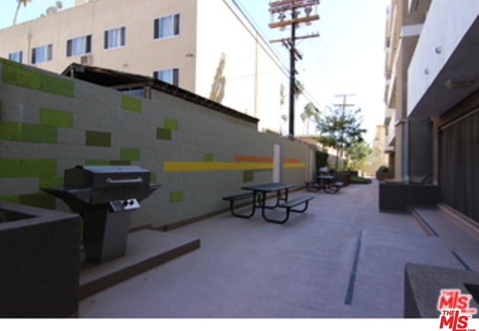 2nd image of 940 S Elden Ave #105