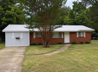 119 Shivers St, Pelahatchie, MS 39145