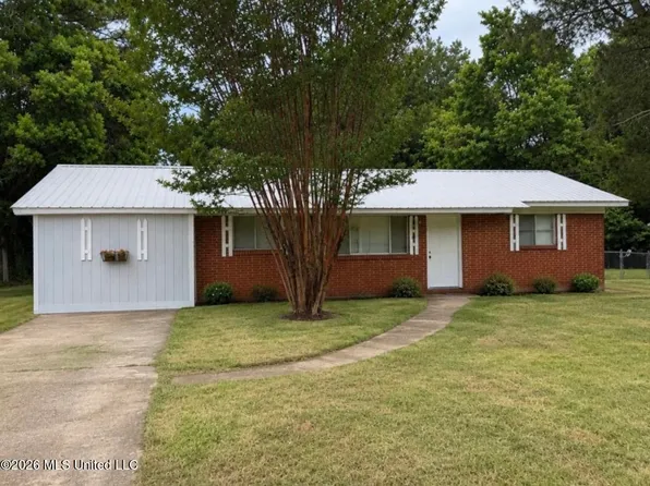 119 Shivers St, Pelahatchie, MS 39145