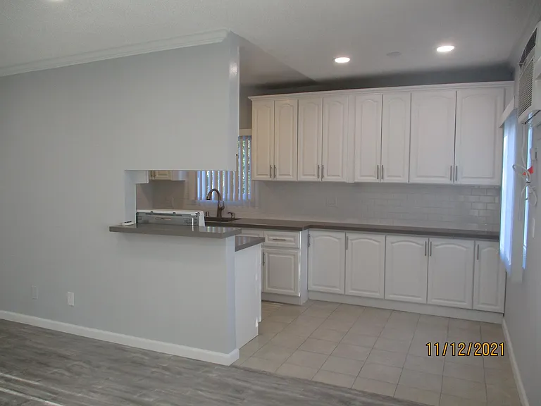 1417 5th St #14 — Photo 5