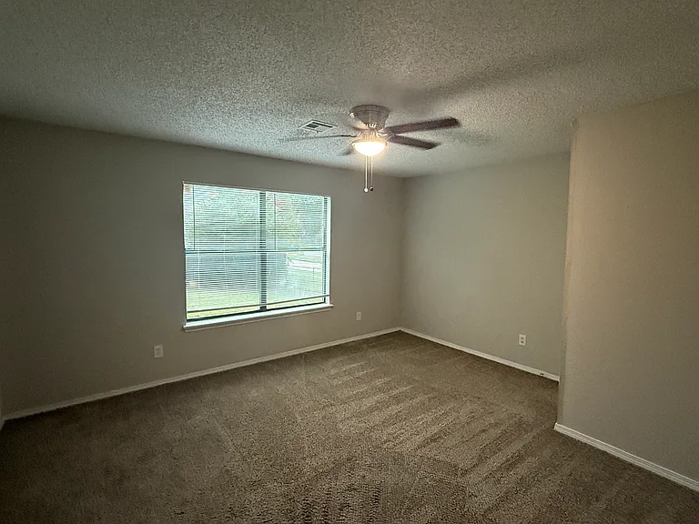 1110 W Birmingham Pl — Photo 13