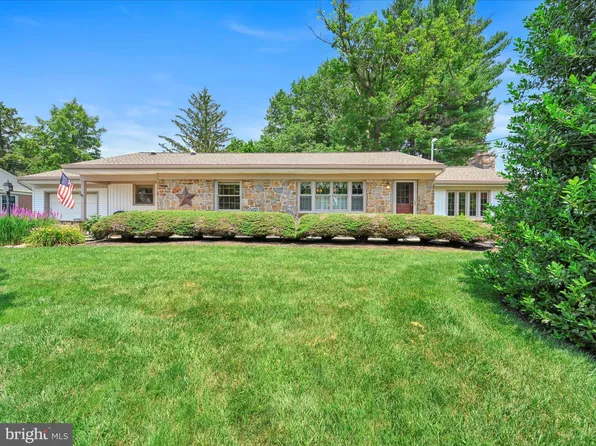 2109 Lyndell Dr, Lancaster, PA 17601