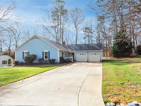 2nd image of 542 Rockwood Dr