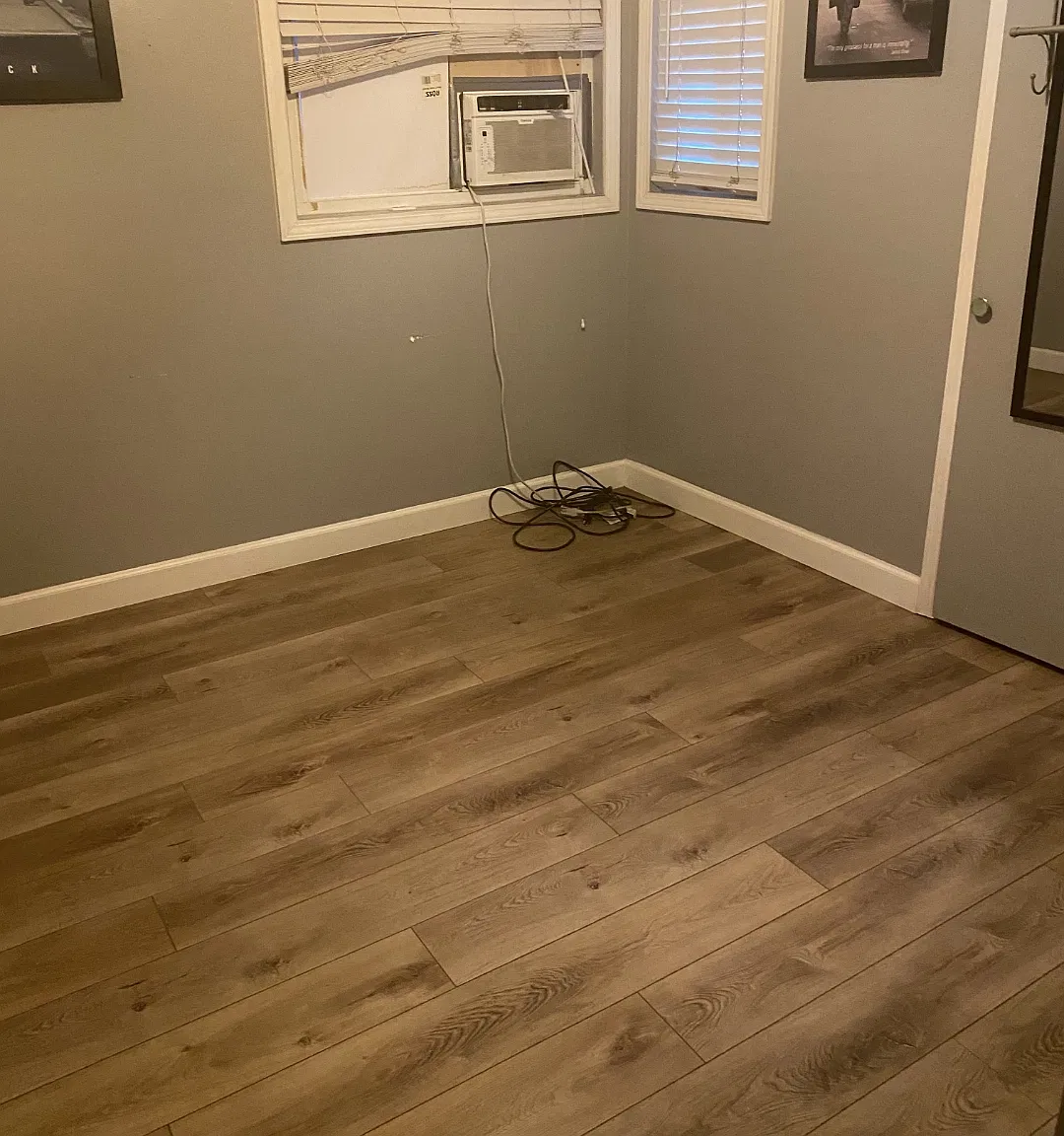 1 bed, 1302 sqft, $700 — Photo 1