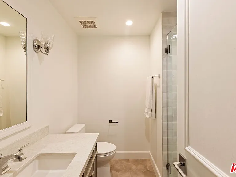300 N Swall Dr #354 — Photo 33