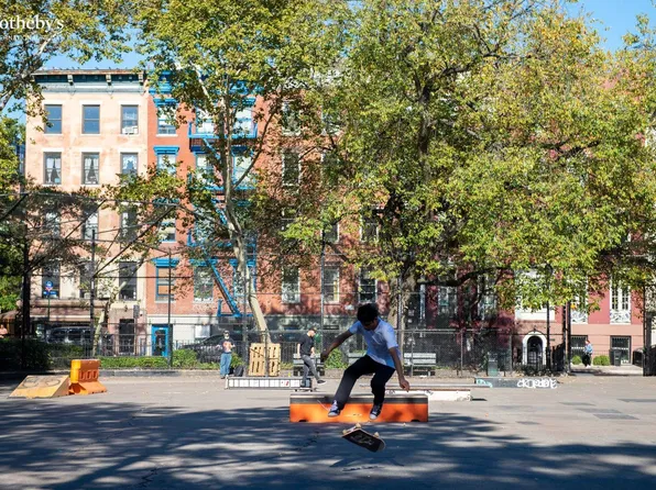 529 East 12th Street image 10 of 11