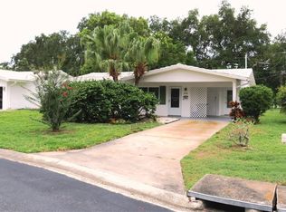 9392 141st St, Seminole, FL 33776