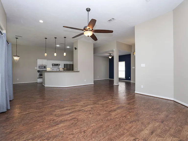 105 Lawrence Marshall Dr — Photo 10