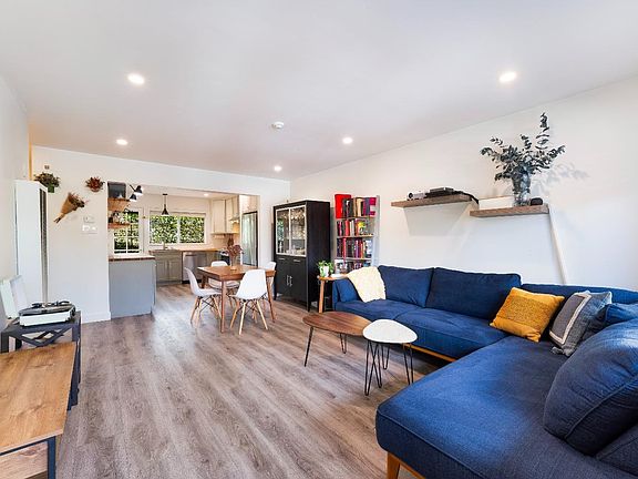 4th image of 426 North Street #4