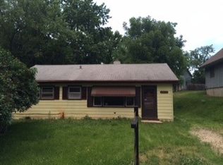 2717 Baldwin Rd, McHenry, IL 60050