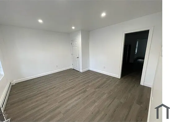 1 bed, $2,350 — Photo 2
