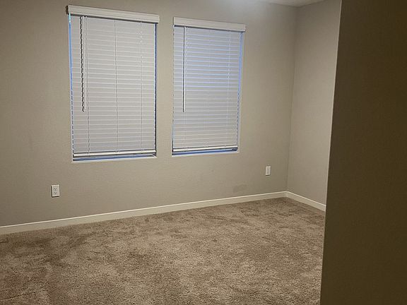 5th image of 4069 Southampton St