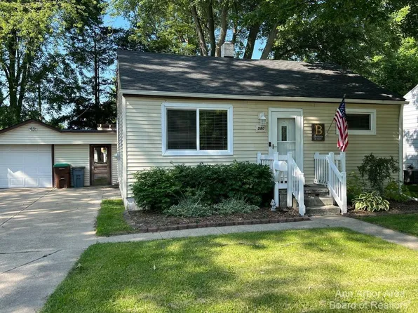 580 Allen Rd, Milan, MI 48160