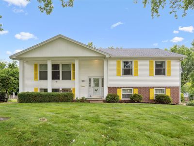 2001 Pleasant St, West Des Moines, IA, 50265