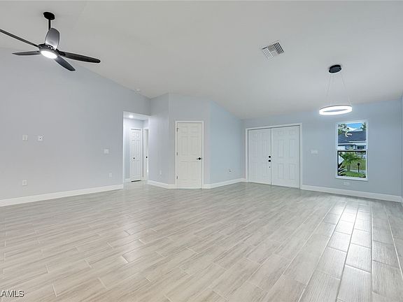 4th image of 3703 Flora Ave N