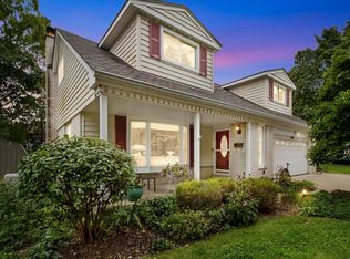 3225 Lockridge Dr, Ann Arbor, MI 48108