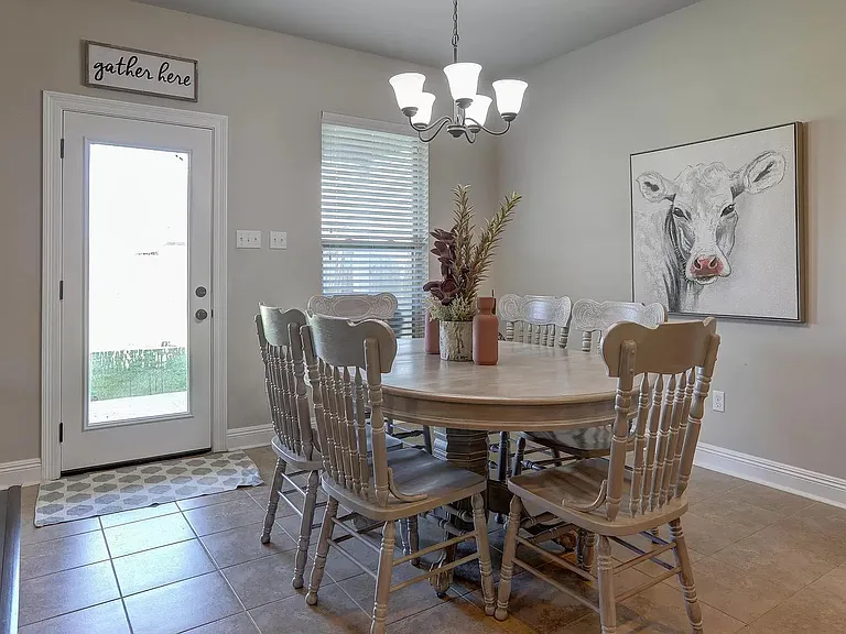 113 Maddox Jude Dr — Photo 3
