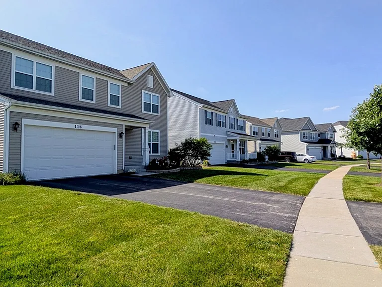 114 Gala Dr — Photo 1