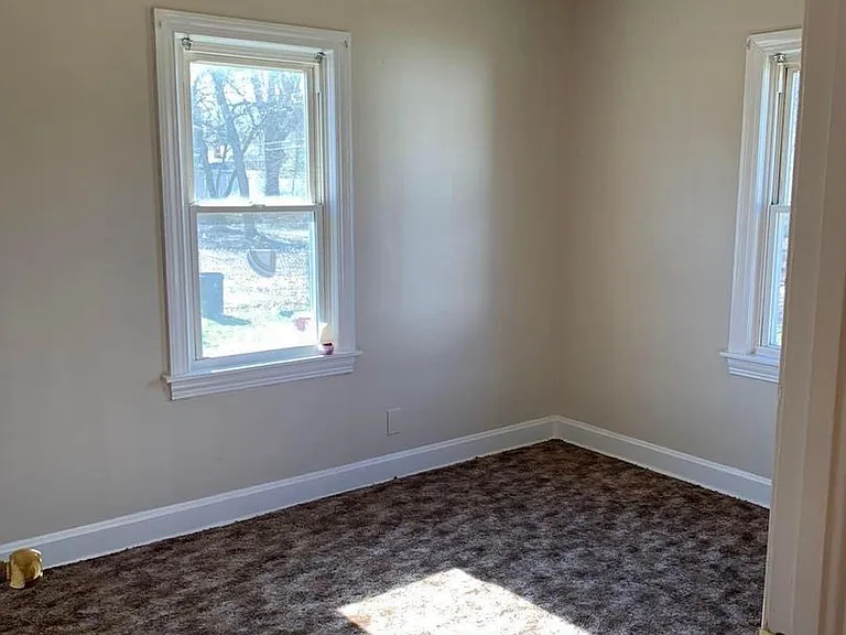 1205 & 1207 Macarthur Cir — Photo 4