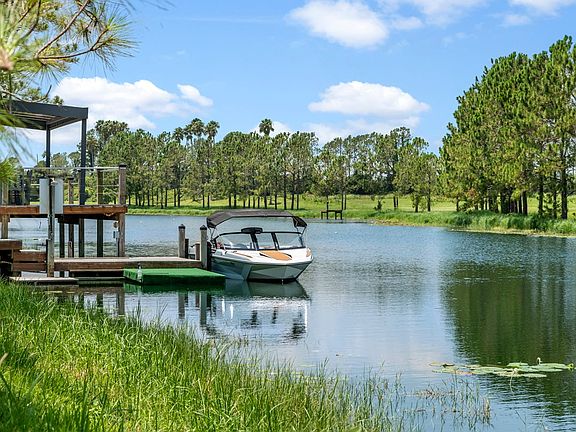 Only 15 minutes to Swiss Waterski Resort