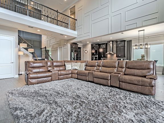 Spacious living room
