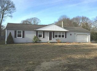 32 Girard Ln, North Kingstown, RI 02852