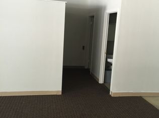 1020 W Busch Blvd, Tampa, FL 33612
