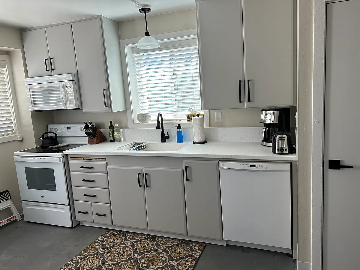 Kitchen - 144 Almond St