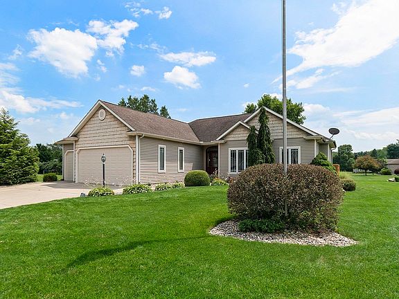 3rd image of 20602 Antler Ct
