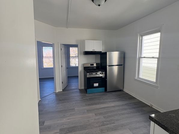 154 Highland Ave APT 6